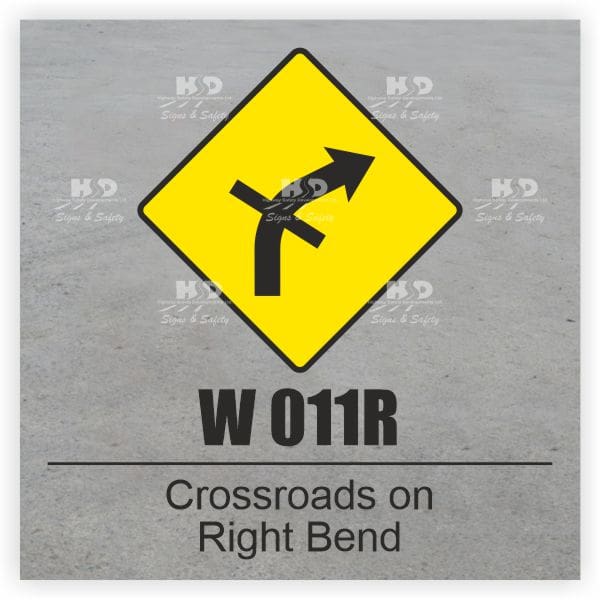 W011R - Crossroads on Bend - Right